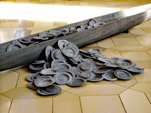 Robert M. Weber: Gebt ihr ihnen zu essen!